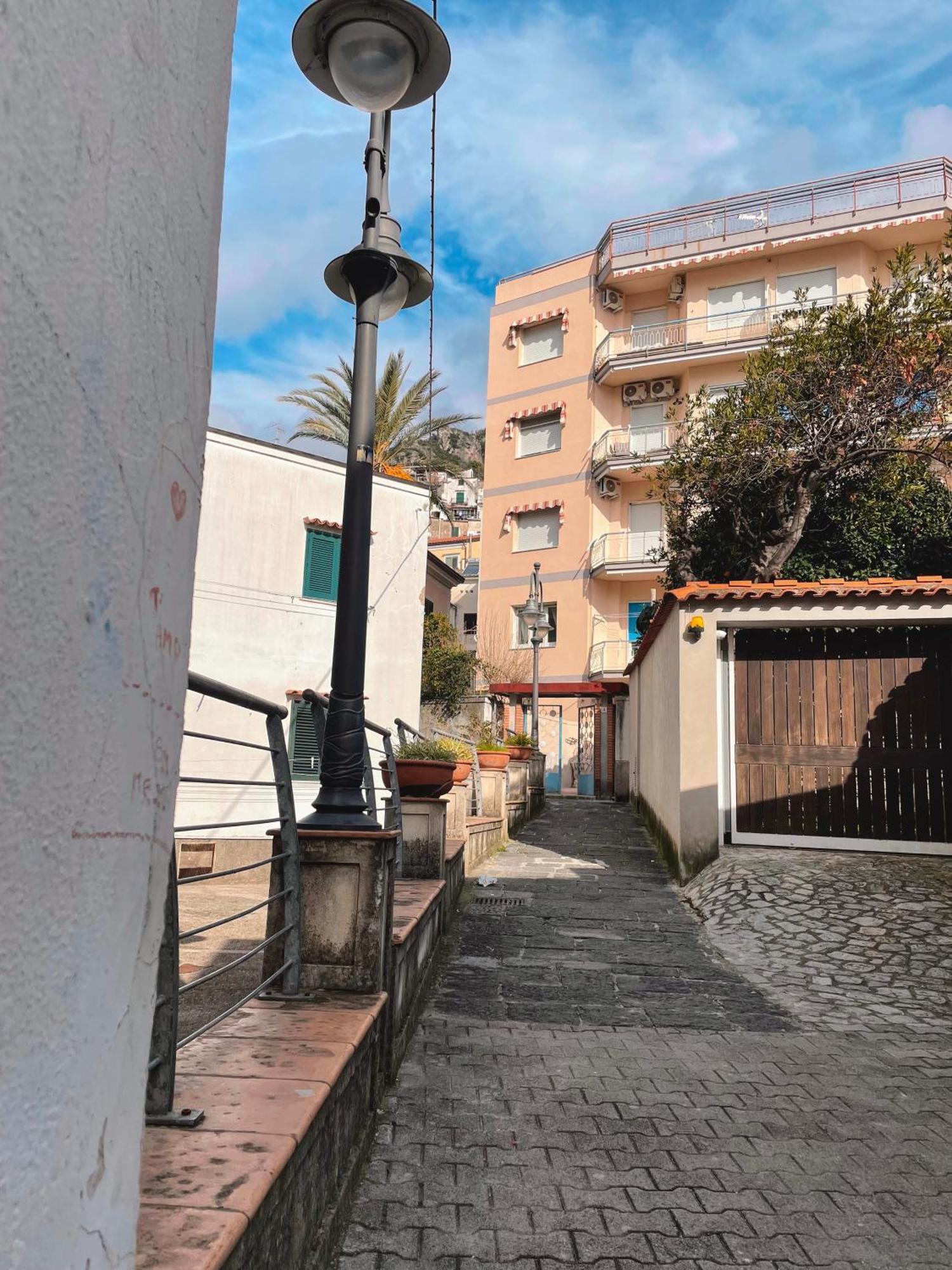 Putechella'S Apartments Maiori Exterior photo